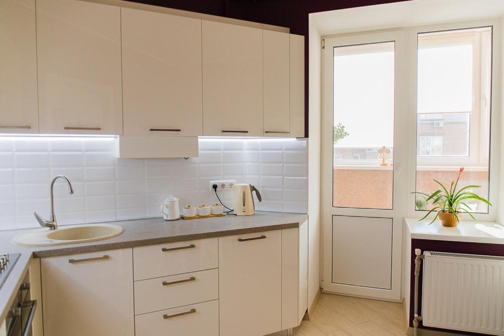 Skandi Apartment Near The Park 伊尔平 外观 照片